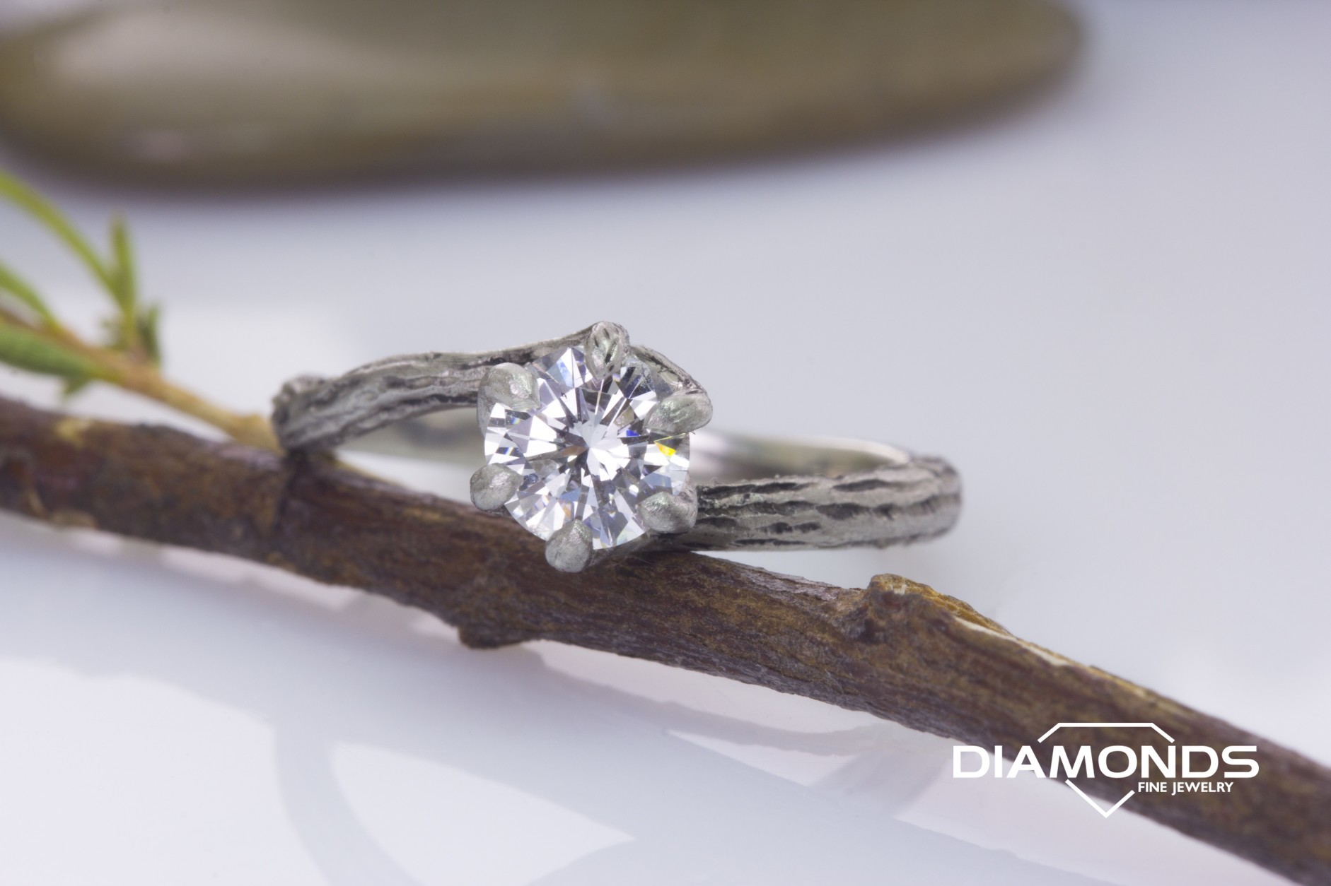 6 prong, bypass, diamond, organic, round cut